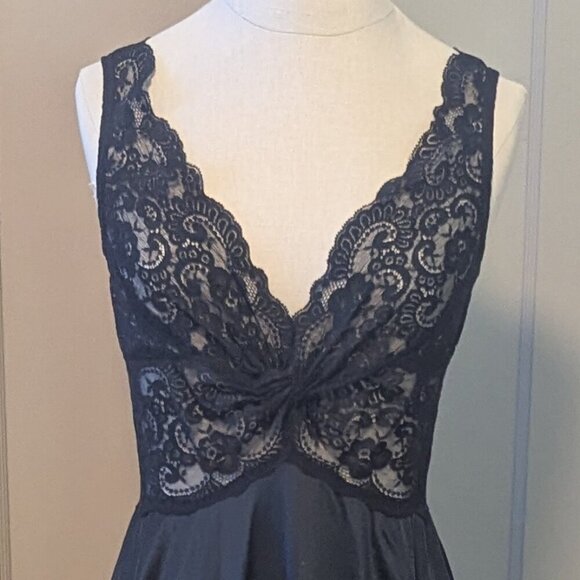 Vintage Olga Lace Satin Nightgown Lingerie Evening Gown 1970’s Black - Picture 5 of 13